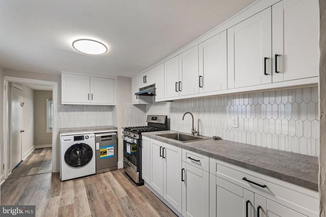 212 YORK ST, Burlington, NJ 08016