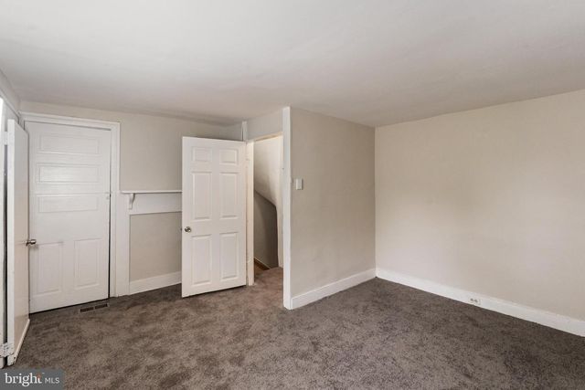212 YORK ST, Burlington, NJ 08016