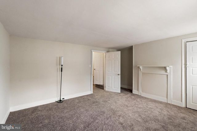 212 YORK ST, Burlington, NJ 08016