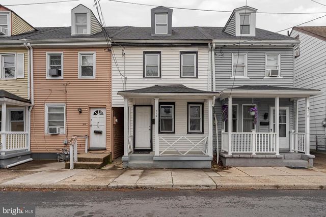 212 YORK ST, Burlington, NJ 08016
