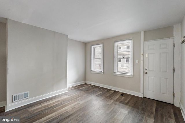 212 YORK ST, Burlington, NJ 08016