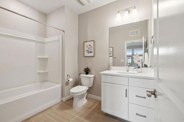 5761 Vibrant Loop, San Jose, CA 95119
