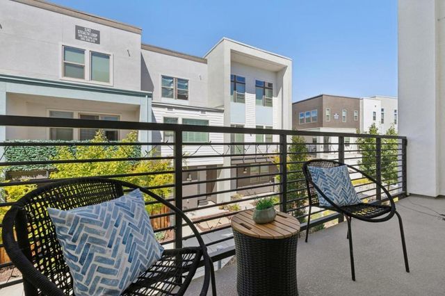 5761 Vibrant Loop, San Jose, CA 95119