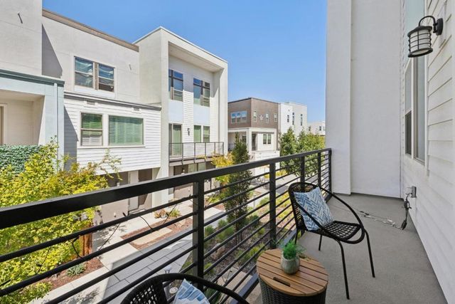 5761 Vibrant Loop, San Jose, CA 95119