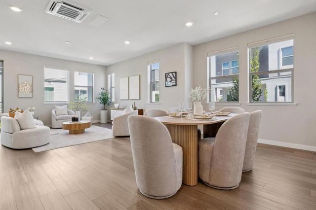 5761 Vibrant Loop, San Jose, CA 95119