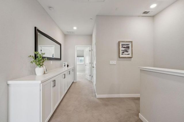 5761 Vibrant Loop, San Jose, CA 95119