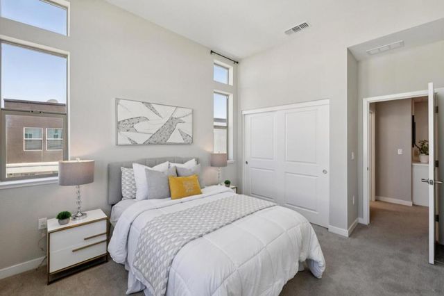 5761 Vibrant Loop, San Jose, CA 95119