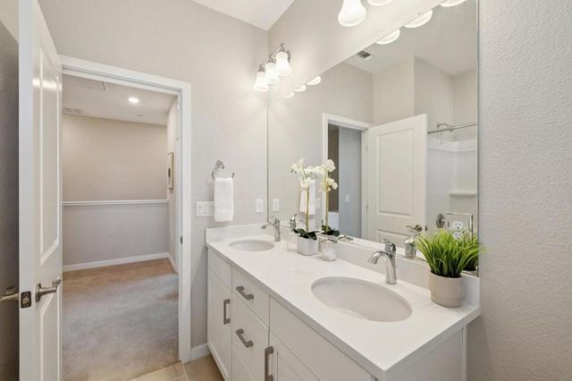 5761 Vibrant Loop, San Jose, CA 95119