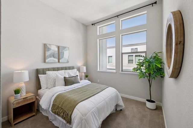 5761 Vibrant Loop, San Jose, CA 95119
