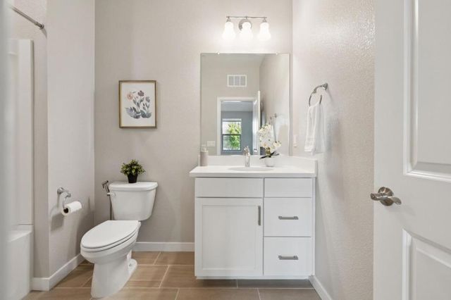 5761 Vibrant Loop, San Jose, CA 95119