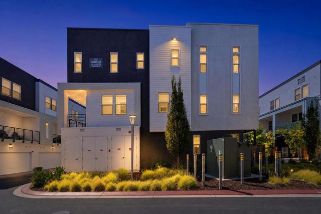 5761 Vibrant Loop, San Jose, CA 95119