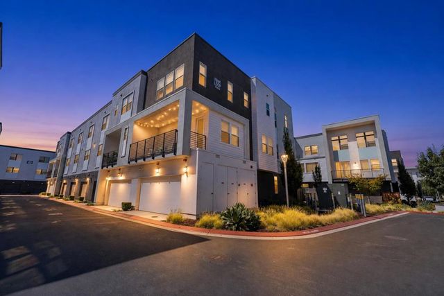 5761 Vibrant Loop, San Jose, CA 95119
