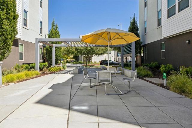 5761 Vibrant Loop, San Jose, CA 95119