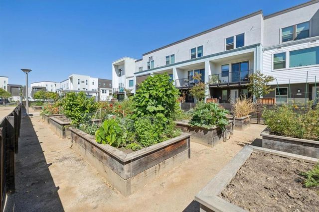 5761 Vibrant Loop, San Jose, CA 95119