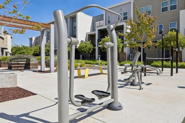 5761 Vibrant Loop, San Jose, CA 95119