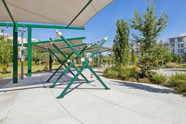 5761 Vibrant Loop, San Jose, CA 95119
