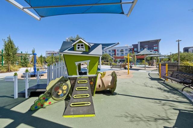 5761 Vibrant Loop, San Jose, CA 95119