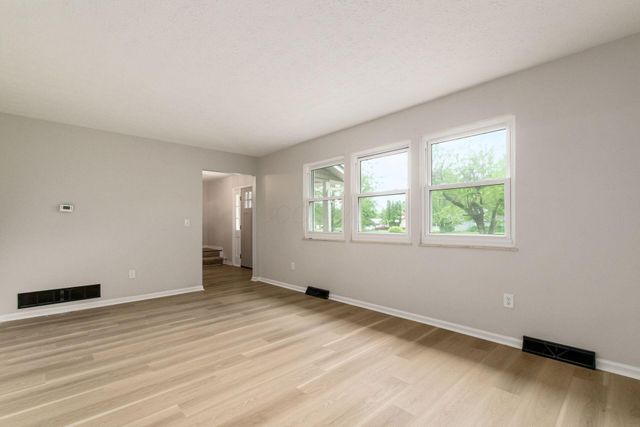 151 Bristol Drive SW, Reynoldsburg, OH 43068