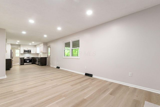 151 Bristol Drive SW, Reynoldsburg, OH 43068