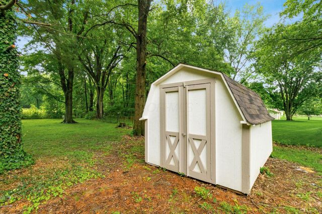 151 Bristol Drive SW, Reynoldsburg, OH 43068