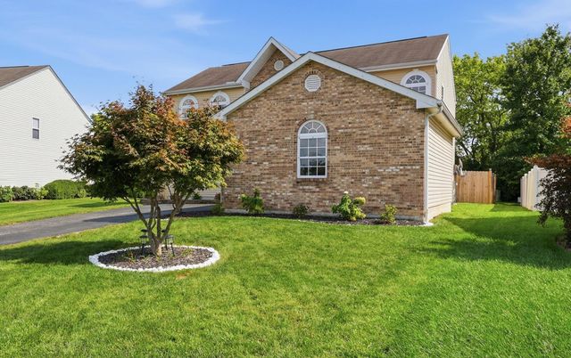 211 Cavanaugh Drive, Commercial Point, OH 43116