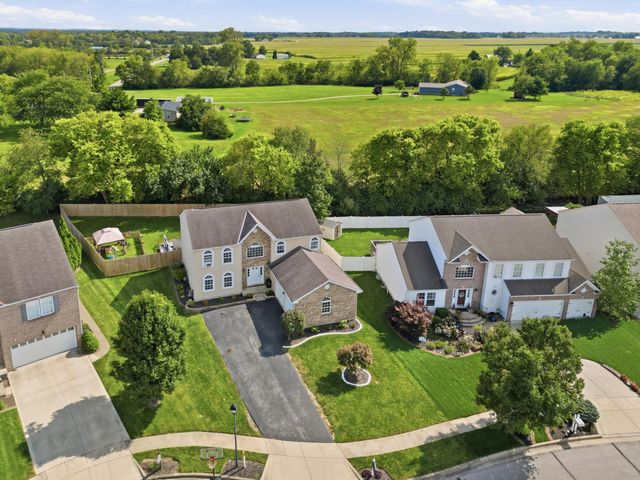 211 Cavanaugh Drive, Commercial Point, OH 43116