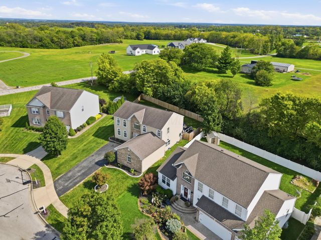 211 Cavanaugh Drive, Commercial Point, OH 43116
