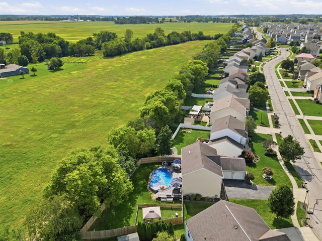 211 Cavanaugh Drive, Commercial Point, OH 43116