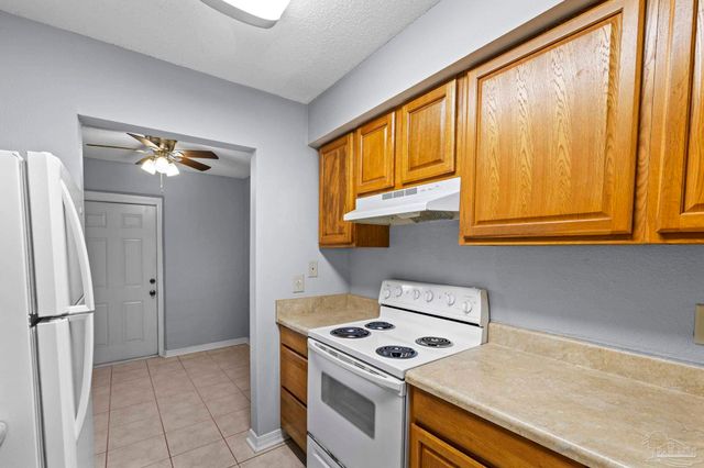 600 Scenic Hwy 202, Pensacola, FL 32503