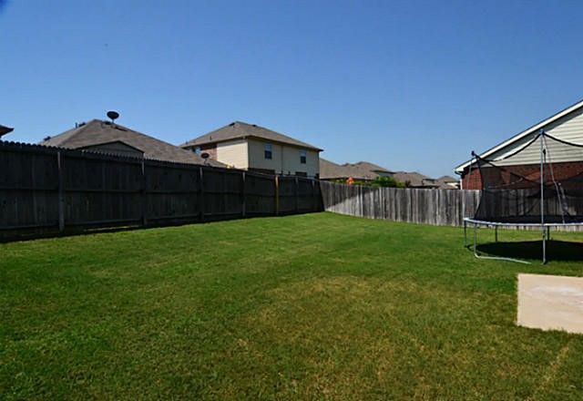 854 Crockett Drive, Lavon, TX 75166