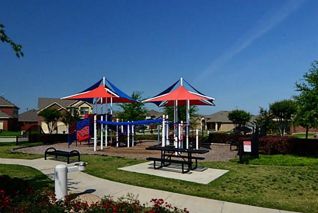 854 Crockett Drive, Lavon, TX 75166