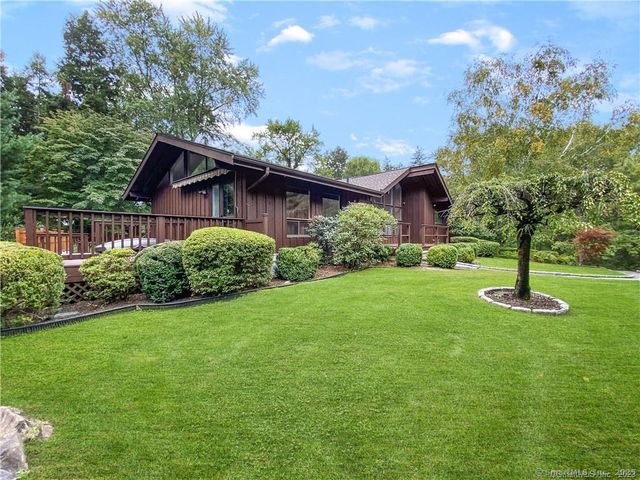 14 Constance Lane, Stamford, CT 06903