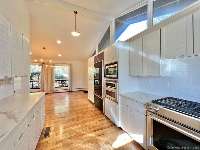 14 Constance Lane, Stamford, CT 06903