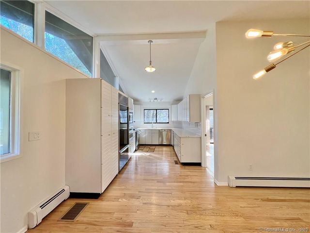 14 Constance Lane, Stamford, CT 06903