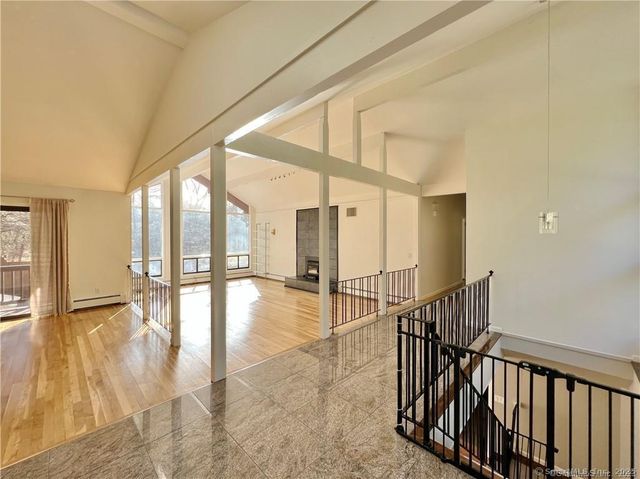 14 Constance Lane, Stamford, CT 06903