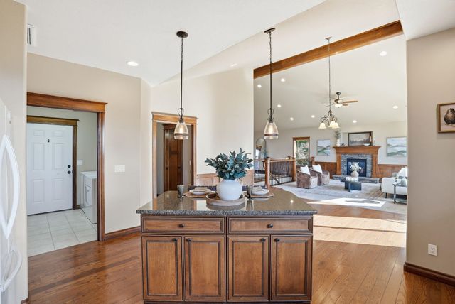 1228 E Fireside Ln, Spokane, WA 99208