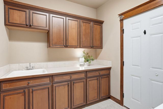 1228 E Fireside Ln, Spokane, WA 99208