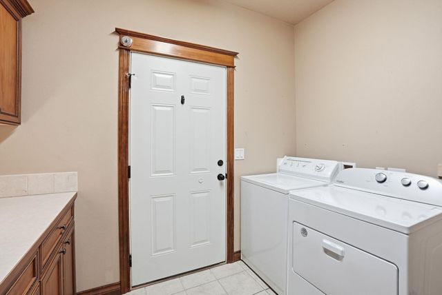 1228 E Fireside Ln, Spokane, WA 99208