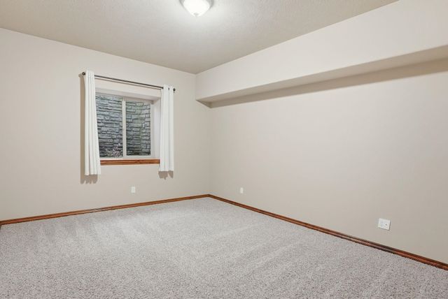 1228 E Fireside Ln, Spokane, WA 99208