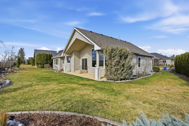 1228 E Fireside Ln, Spokane, WA 99208