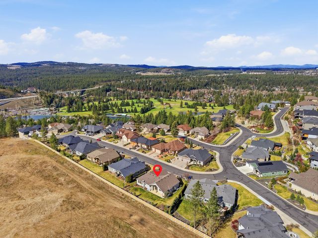 1228 E Fireside Ln, Spokane, WA 99208