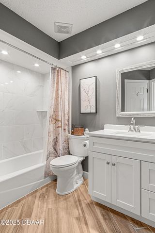 3183 Royal Birkdale Way, Port Orange, FL 32128