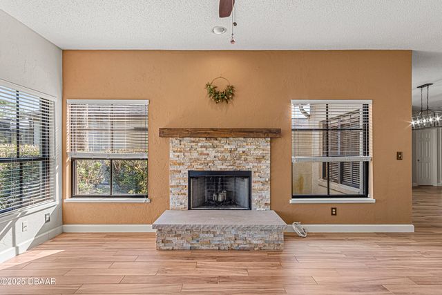 3183 Royal Birkdale Way, Port Orange, FL 32128