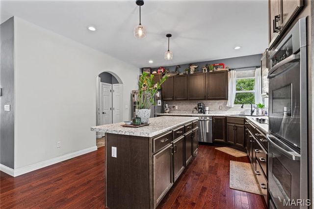 5604 Katys Way, Hillsboro, MO 63050