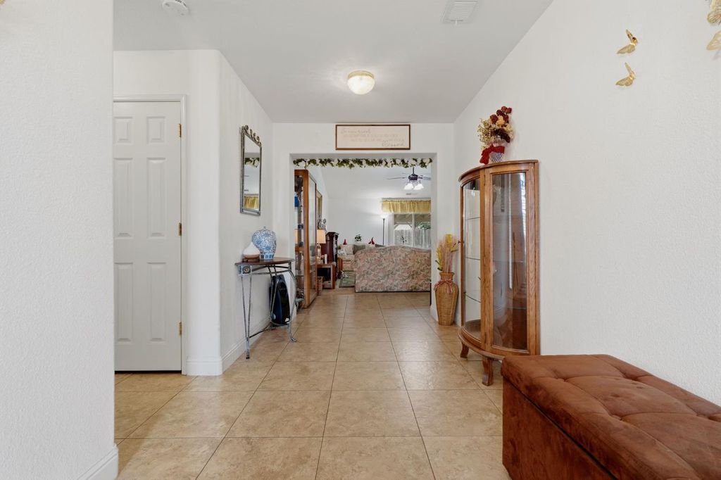 Image 13 of property listing at 3728 E School Avenue, Visalia, CA 93292