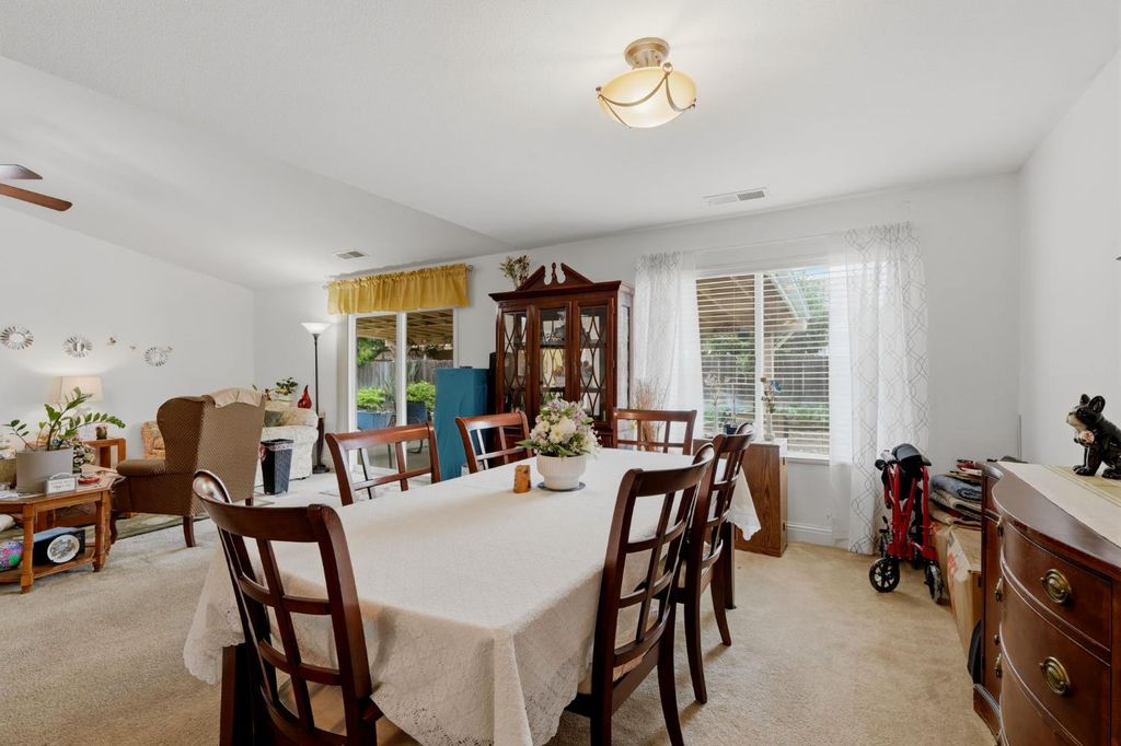 Image 21 of property listing at 3728 E School Avenue, Visalia, CA 93292