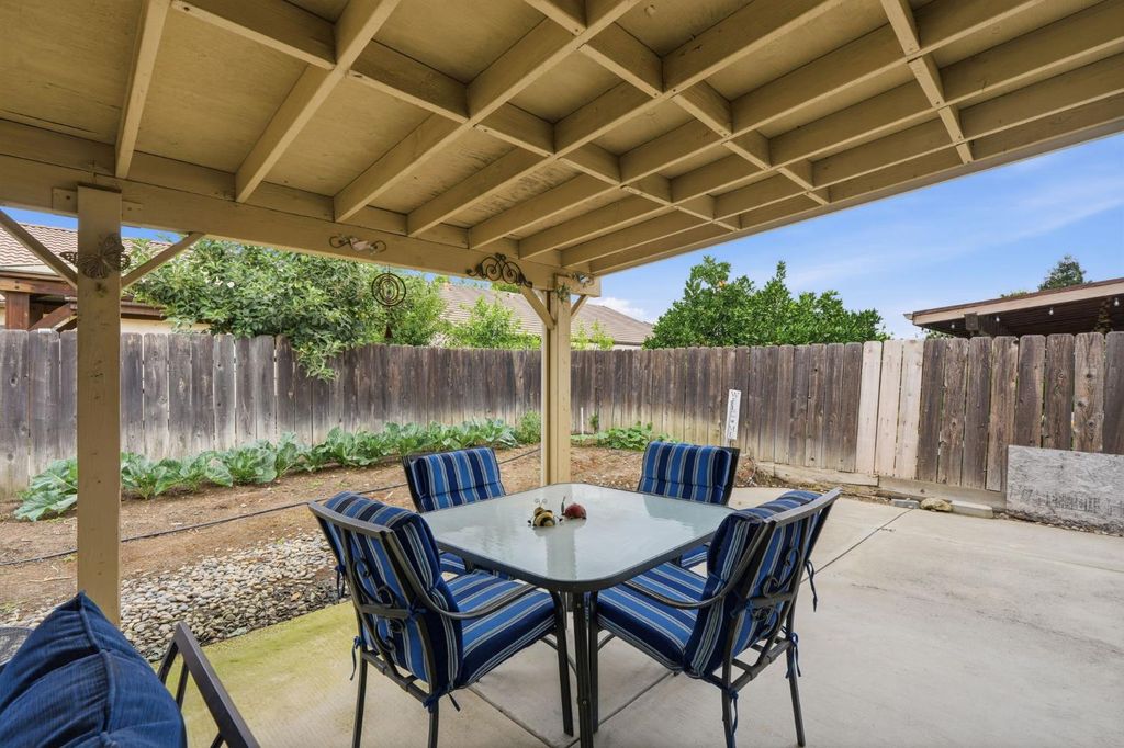 Image 48 of property listing at 3728 E School Avenue, Visalia, CA 93292