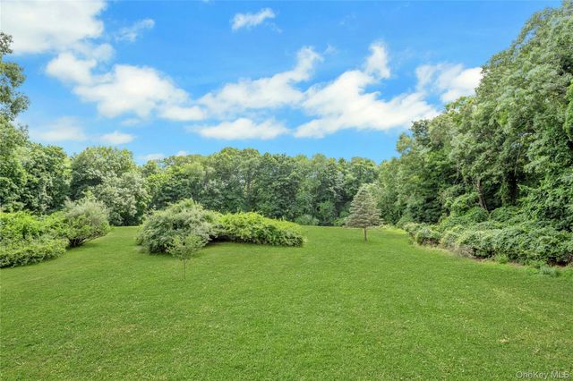 202 Vista On The Lake, Carmel, NY 10512