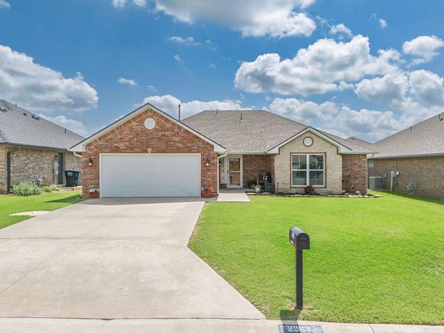 2232 Whispering Pine Boulevard, Shawnee, OK 74804