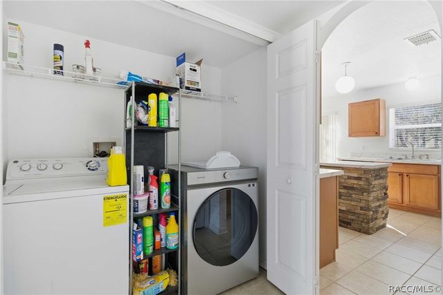 3975 W Wilburton Drive, Citrus Springs, FL 34433